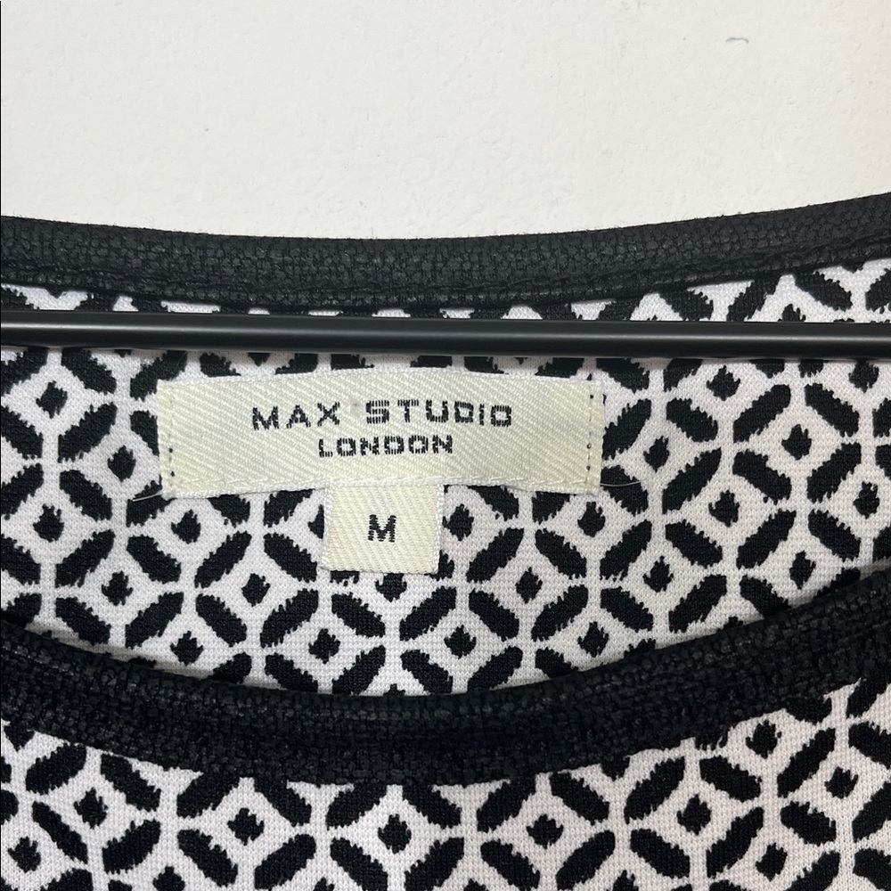 Max Studio Monochrome Patterned Tank Top - Picture 3 of 6